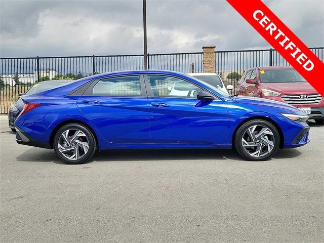 Used 2025 Hyundai Elantra Sport image 24