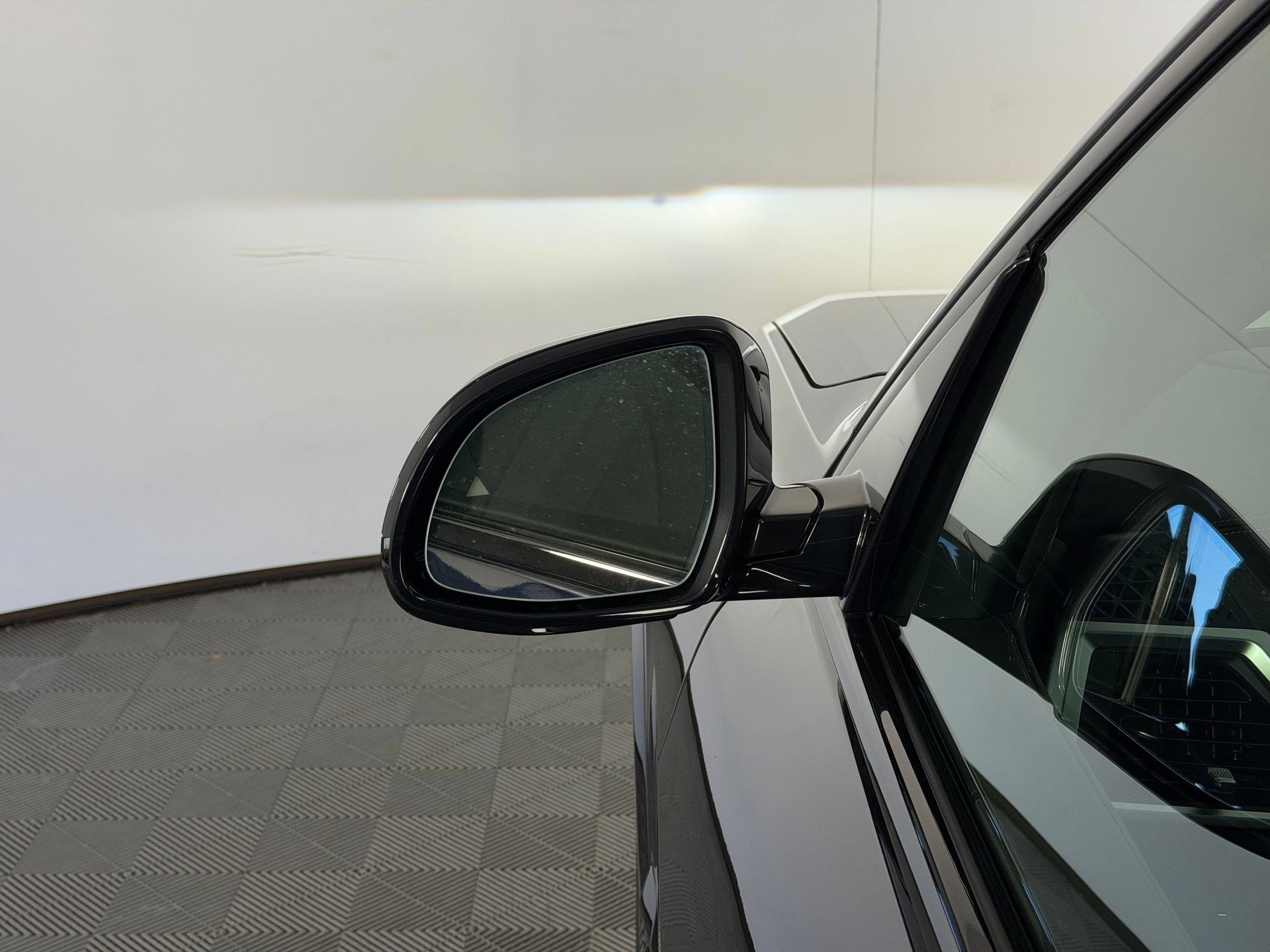 Used 2026 BMW X5 sDrive40i RWD image 23