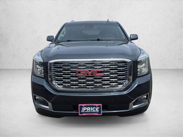 Used 2019 GMC Yukon XL Denali w/ Denali Ultimate Package AWD/4WD image 2