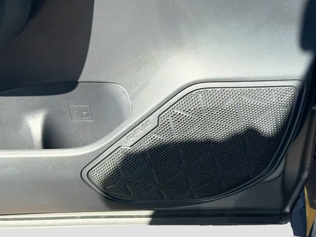 Used 2019 Toyota RAV4 XLE Premium w/ Cold Weather Package FWD image 17