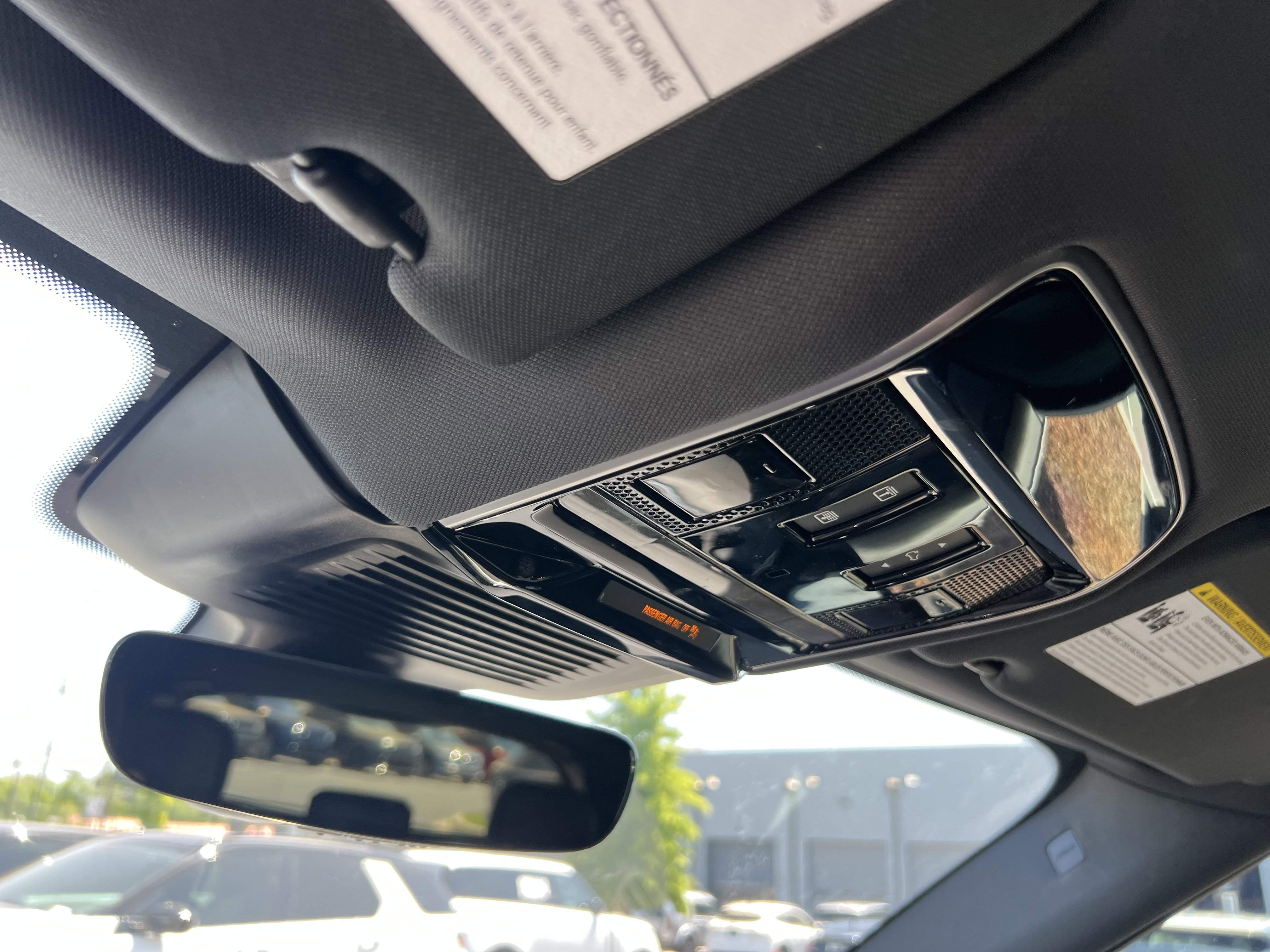 Used 2025 Land Rover Range Rover Sport S AWD/4WD image 27