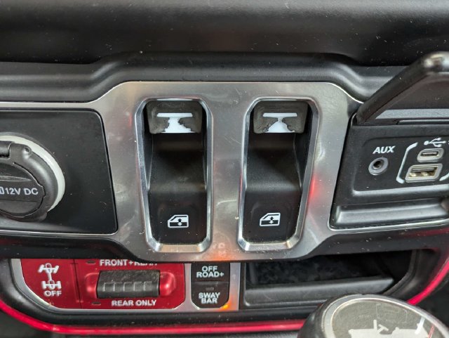 Used 2021 Jeep Wrangler Rubicon AWD/4WD image 28