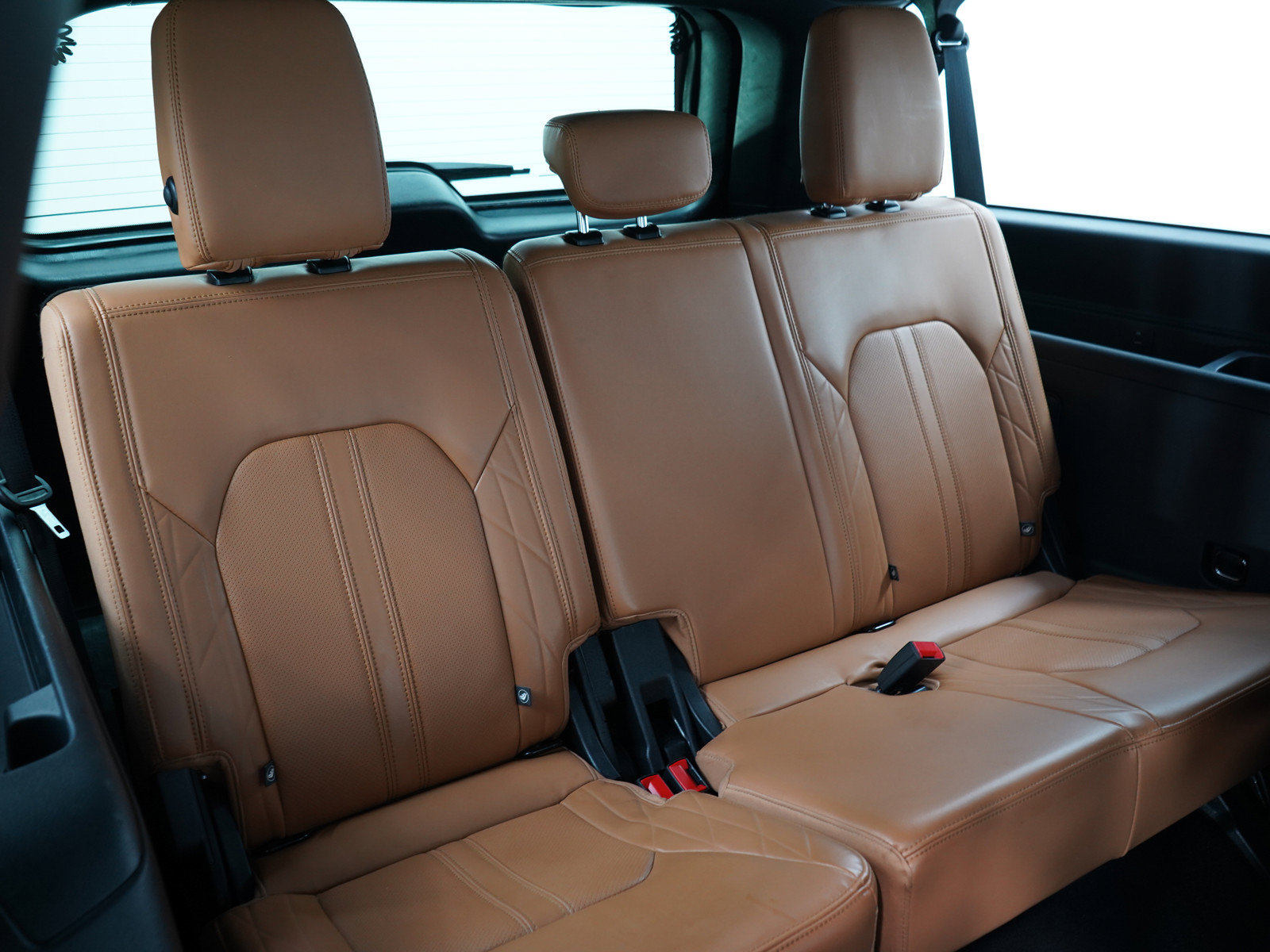 Used 2023 Ford Expedition Max Platinum AWD/4WD image 16