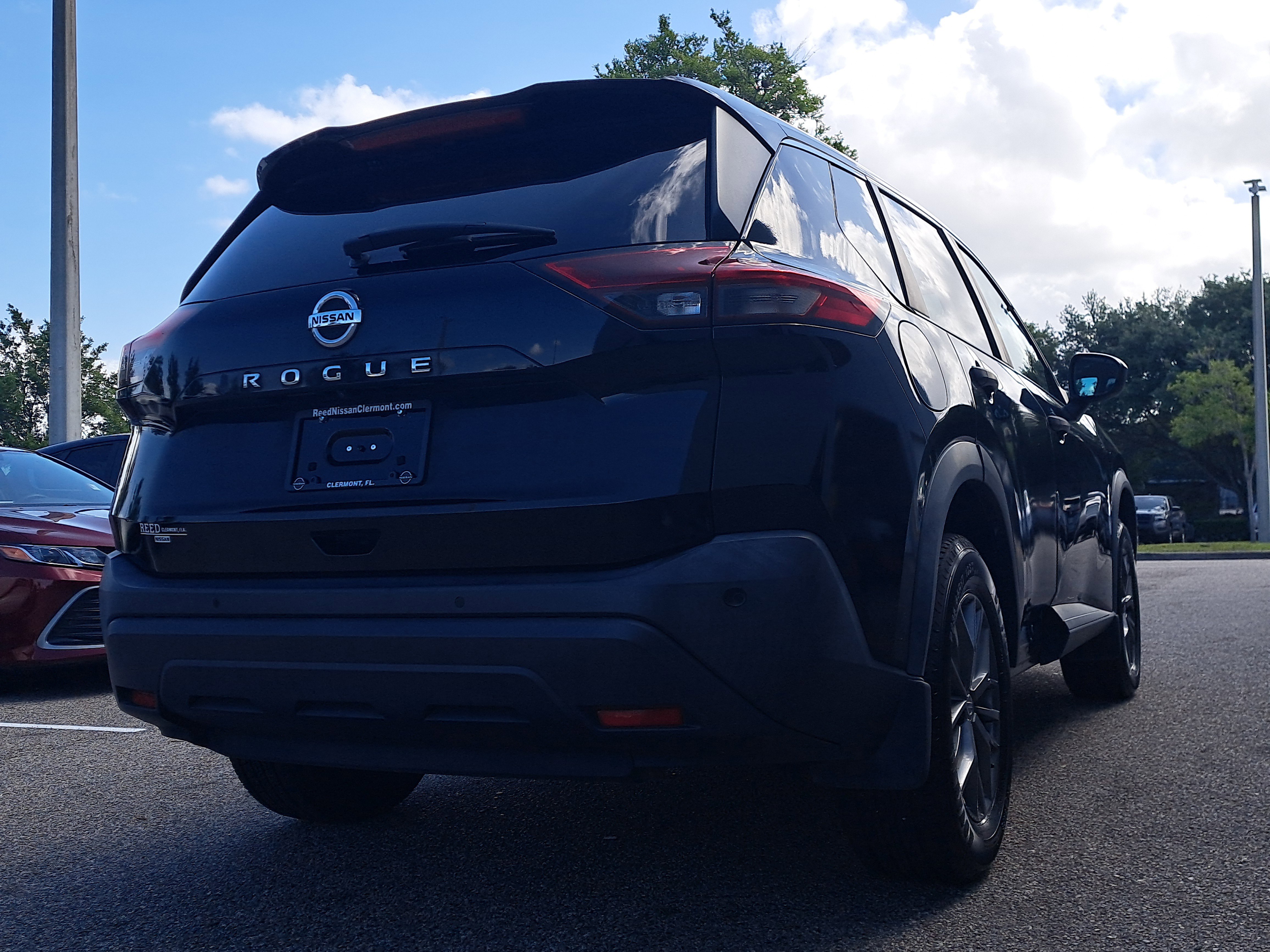 Used 2021 Nissan Rogue S FWD image 4