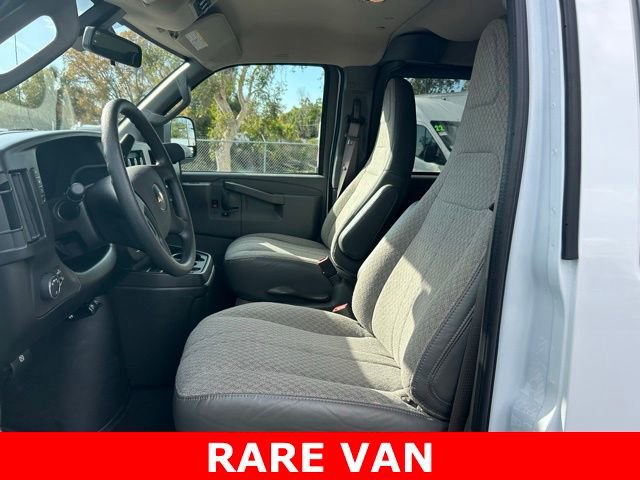 Used 2025 Chevrolet Express 3500 LT w/ LT Preferred Equipment Group image 12