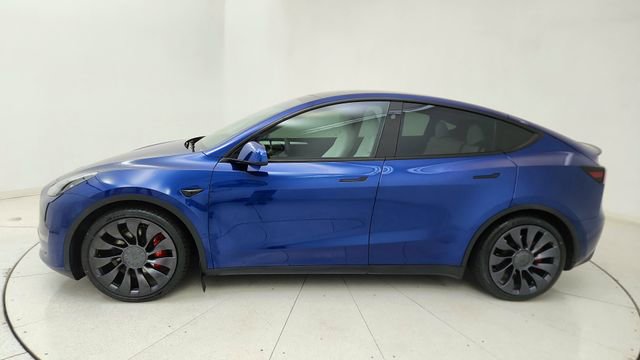 Used 2024 Tesla Model Y Performance AWD/4WD image 3