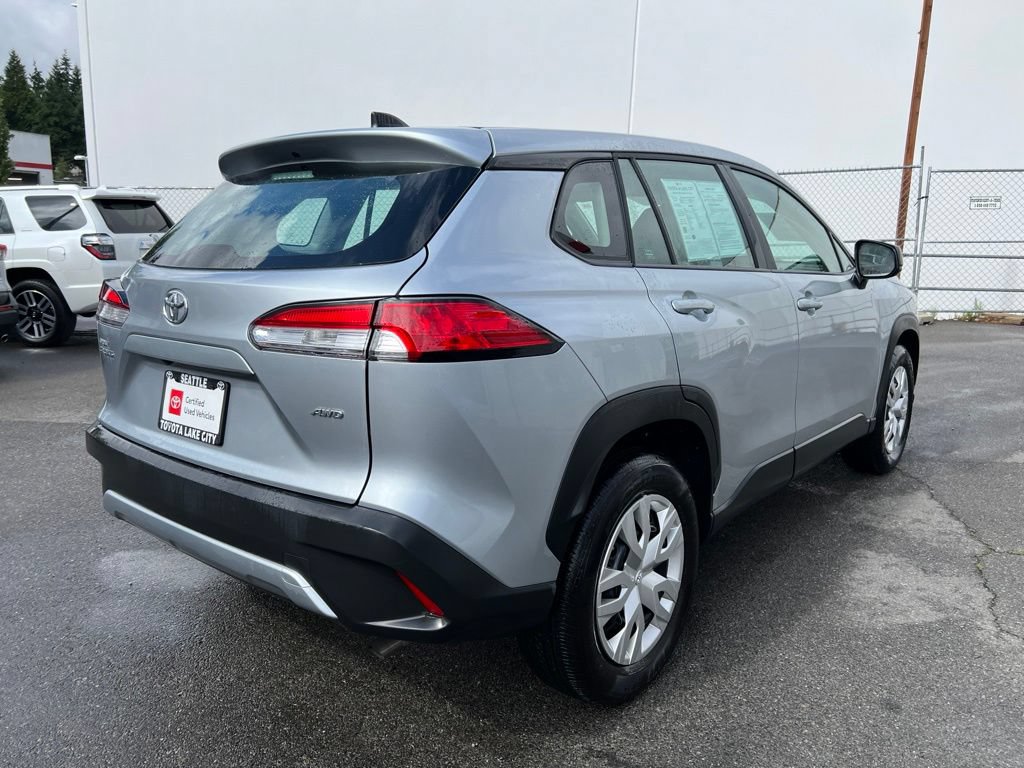 Certified 2025 Toyota Corolla Cross L AWD/4WD image 4