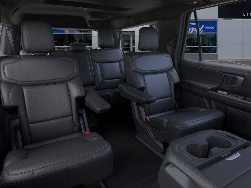 New 2026 Ford Expedition Max Platinum w/ Stealth Appearance Package AWD/4WD image 11