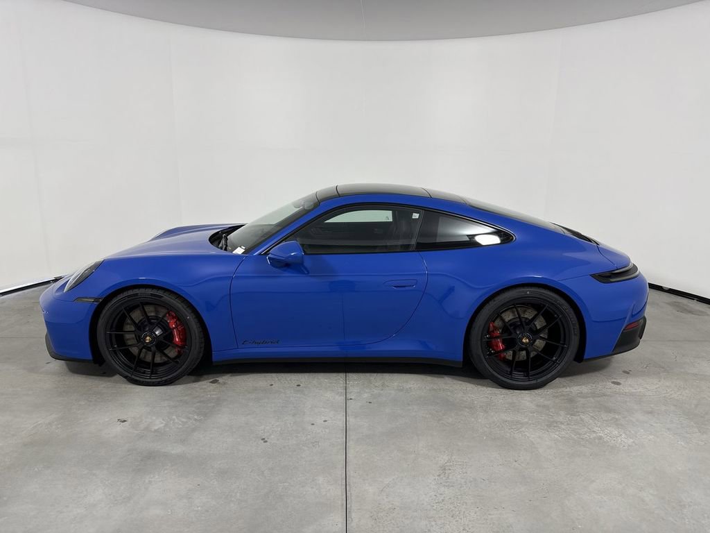 New 2026 Porsche 911 Carrera GTS image 2