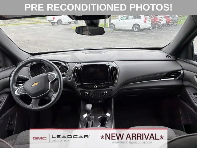 Used 2023 Chevrolet Traverse LT AWD/4WD image 17