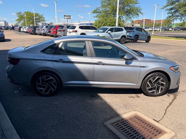 Certified 2023 Volkswagen Jetta SEL FWD image 6