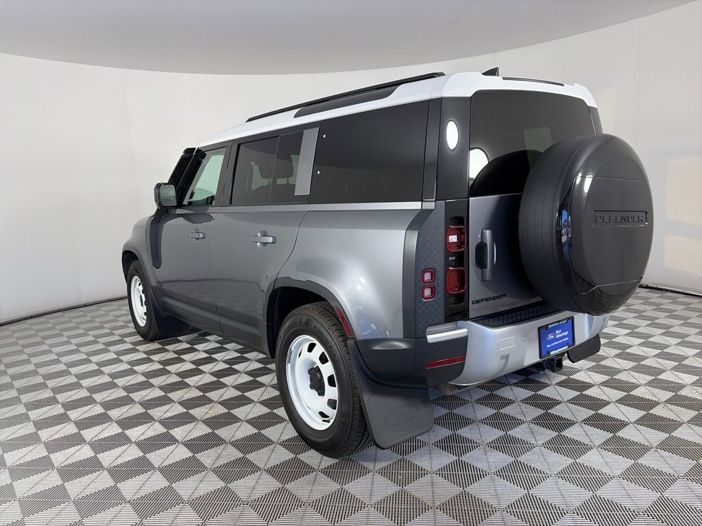 Used 2022 Land Rover Defender 110 image 5