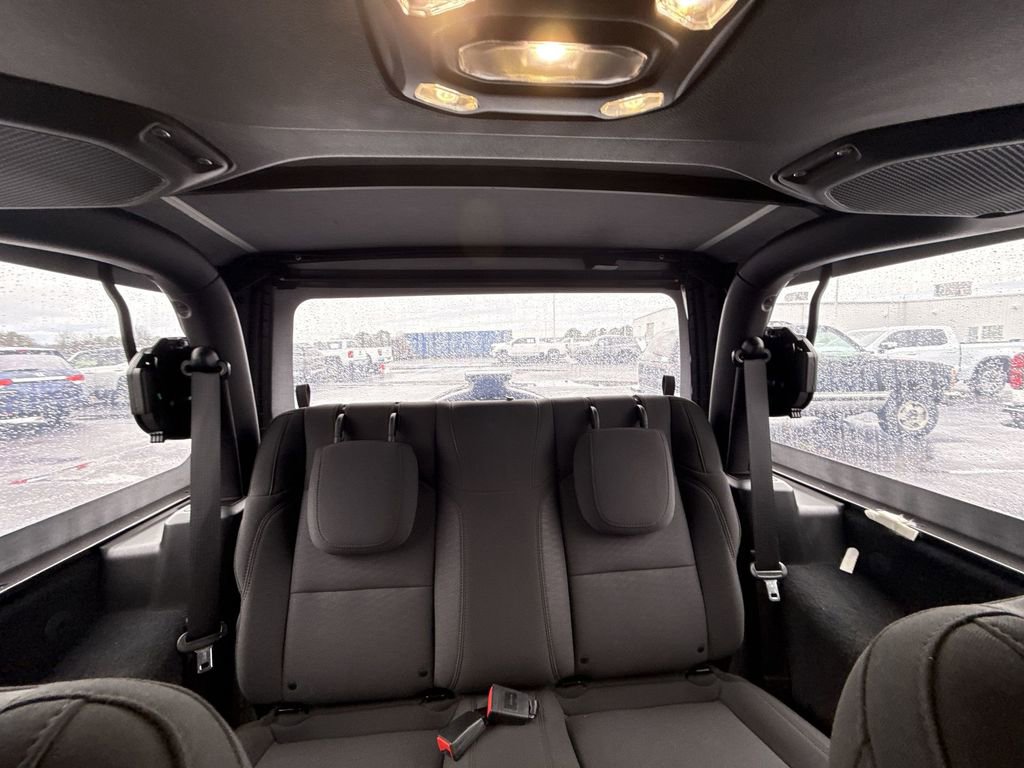 Used 2020 Jeep Wrangler Sport image 28