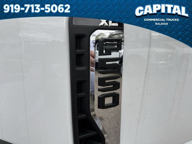 New 2026 Ford F550 4x4 Crew Cab image 14
