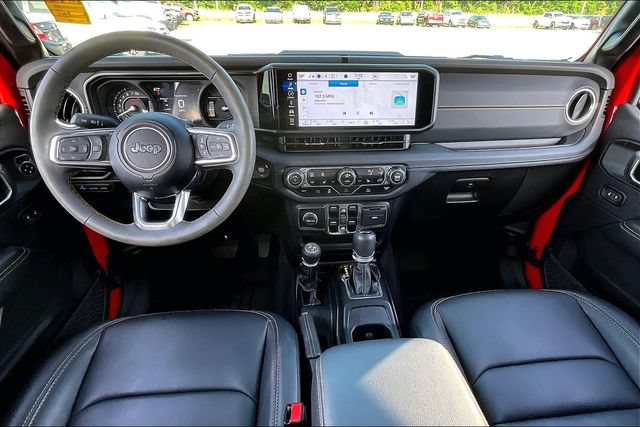 Used 2024 Jeep Wrangler Unlimited Sahara AWD/4WD image 7