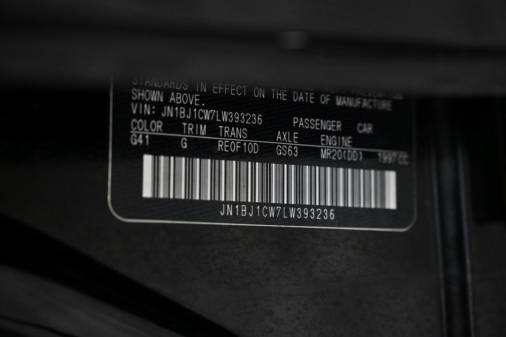 Used 2020 Nissan Rogue Sport S image 30