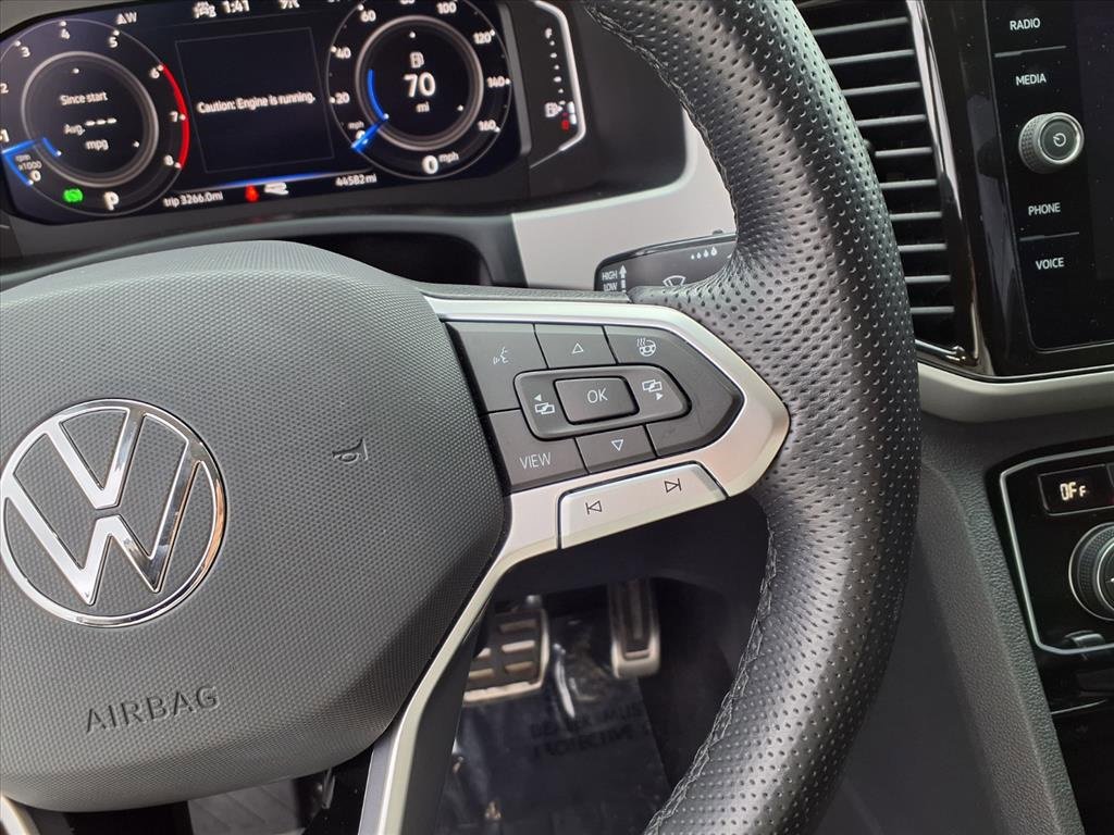 Used 2022 Volkswagen Atlas SEL Premium image 19