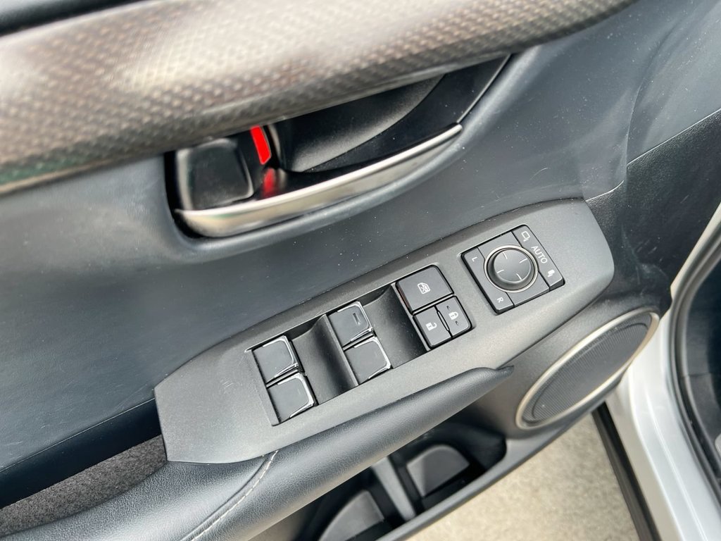 Used 2018 Lexus NX 300 FWD image 11