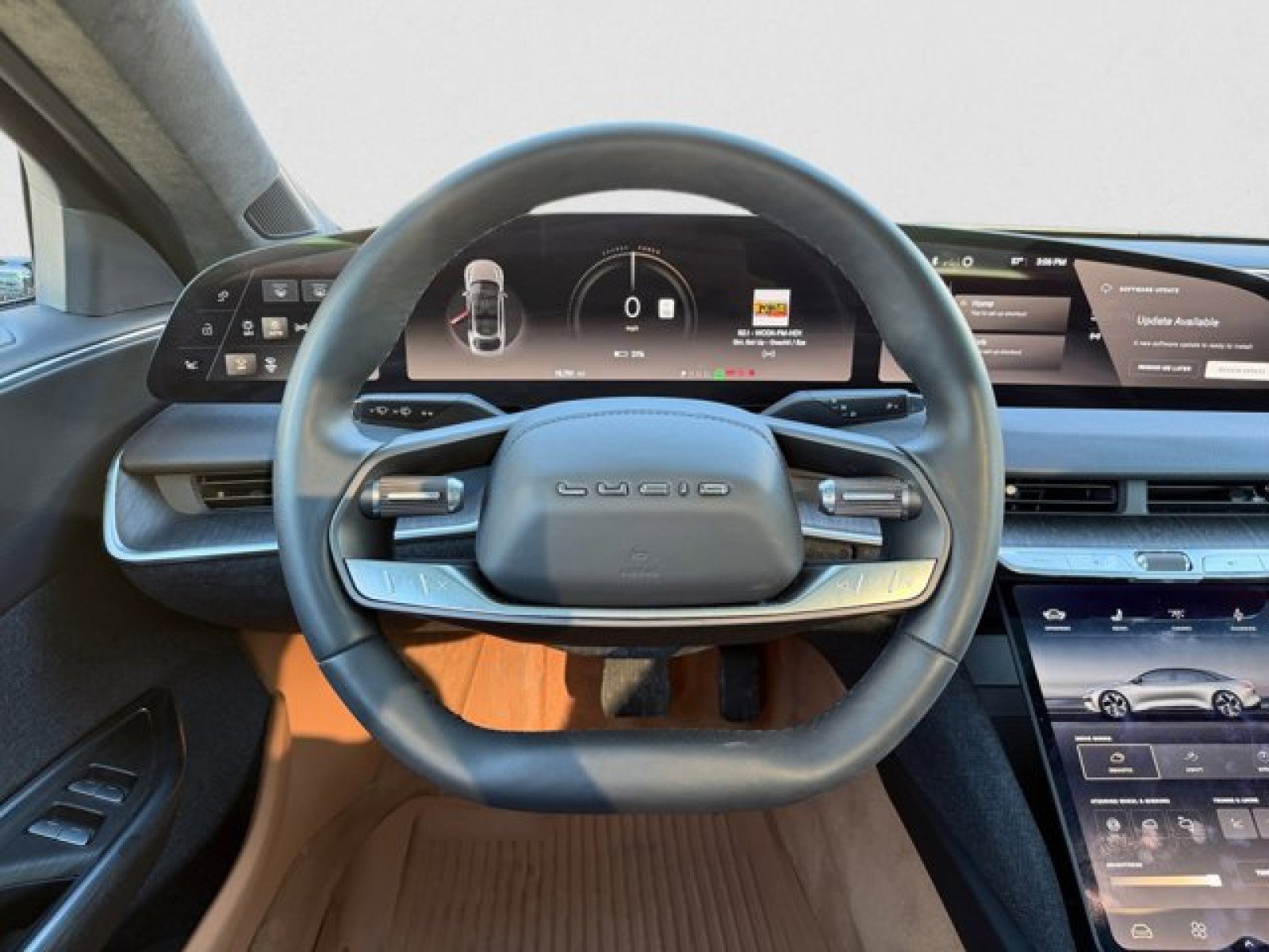 Used 2024 Lucid Air Touring image 15