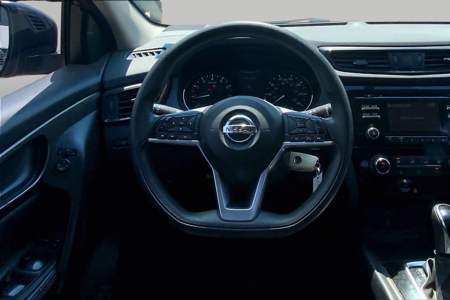 Used 2018 Nissan Rogue Sport S w/ S Appearance Package AWD/4WD image 5