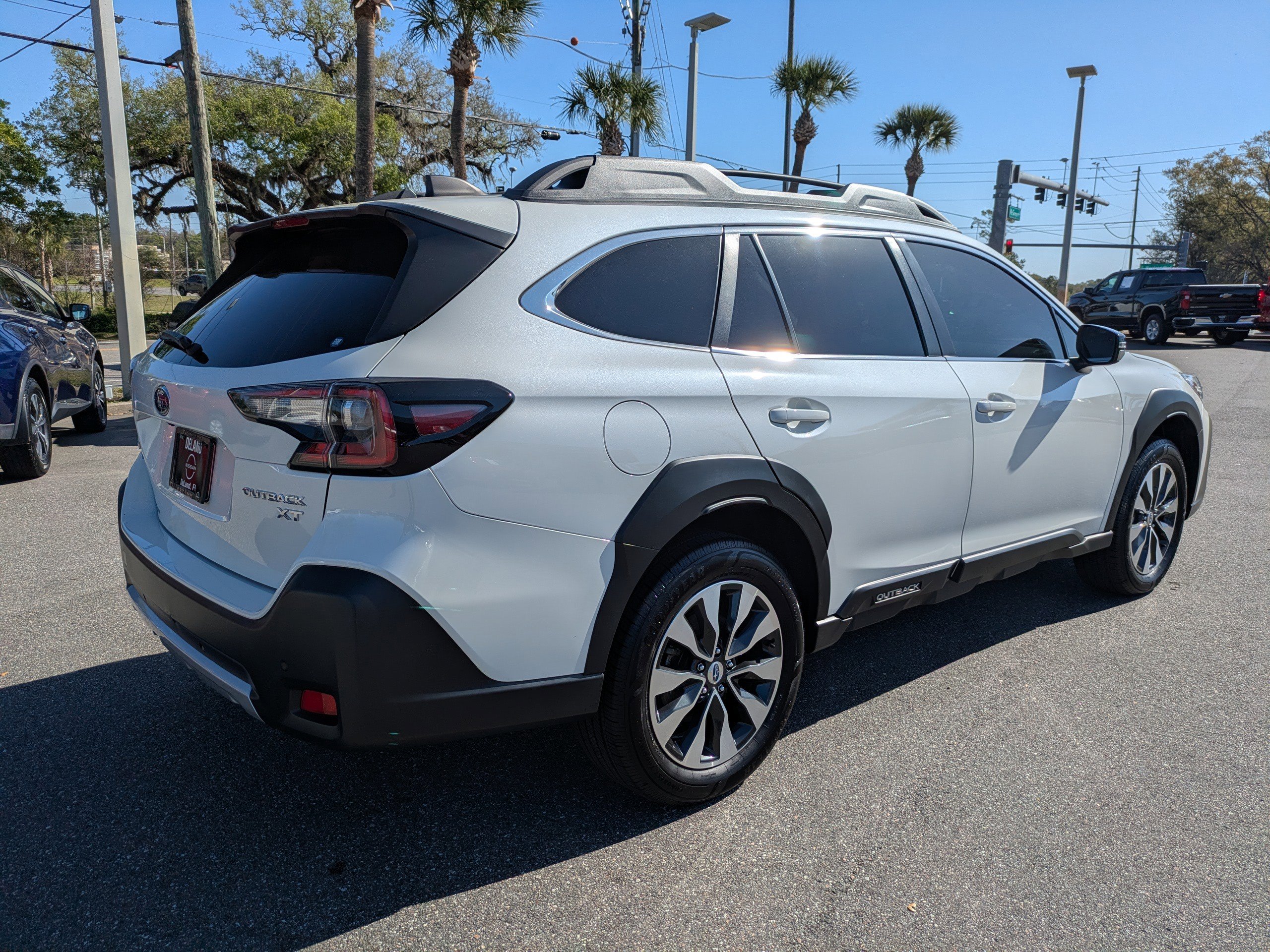 Used 2023 Subaru Outback Limited XT image 4