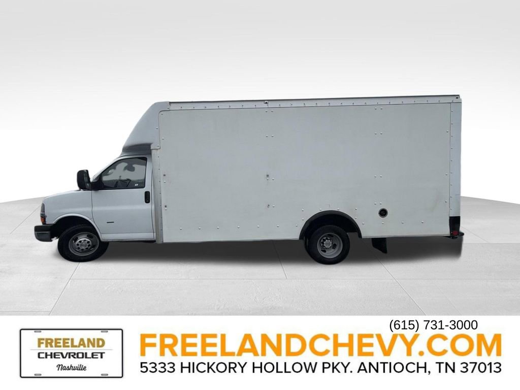 Used 2022 Chevrolet Express 3500 w/ Power Convenience Package image 6