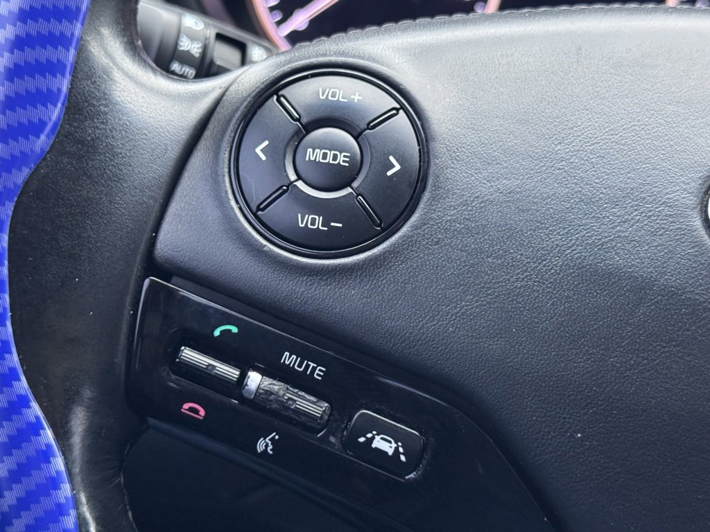 Used 2015 Kia K900 Luxury image 8