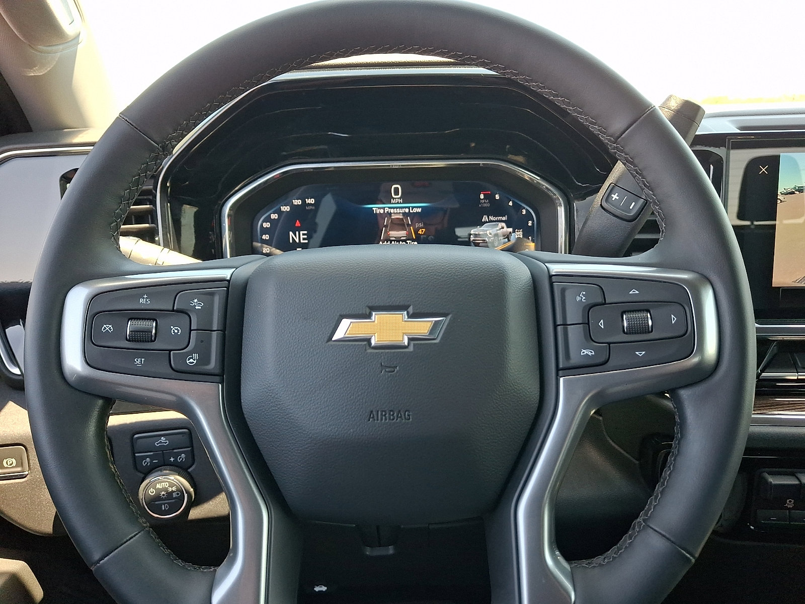 Certified 2024 Chevrolet Silverado 2500 LT w/ Convenience Package AWD/4WD image 19