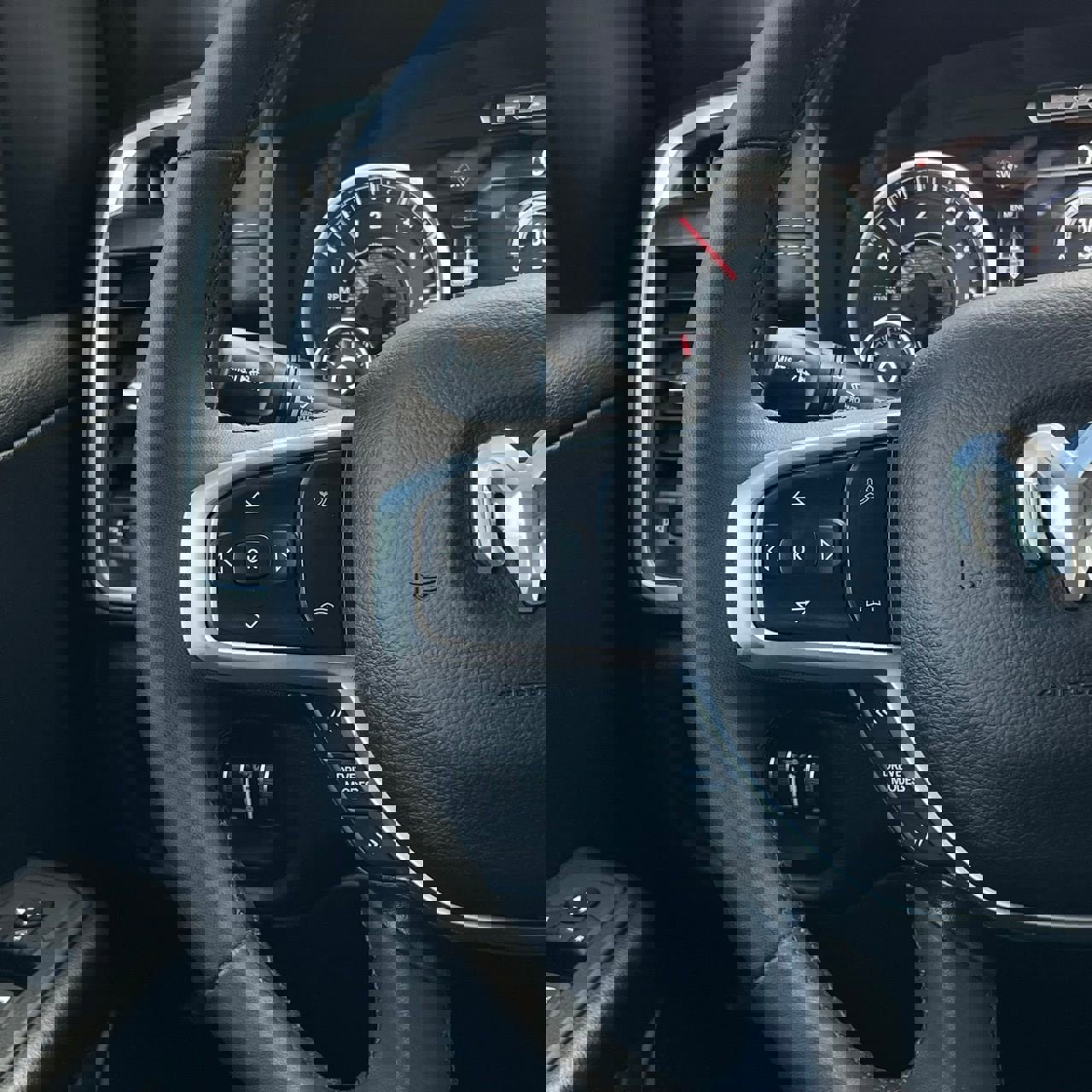 Used 2025 RAM 1500 Lone Star image 14