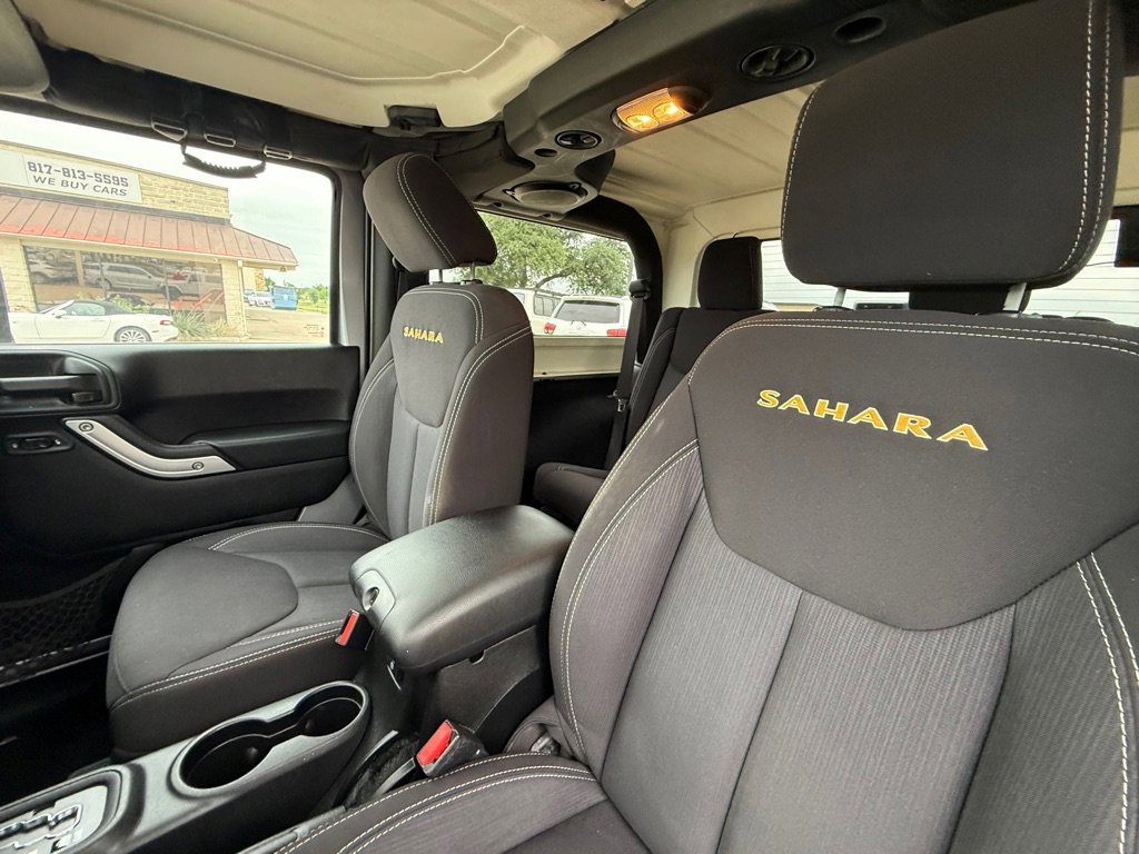 Used 2013 Jeep Wrangler Sahara w/ Connectivity Group AWD/4WD image 18