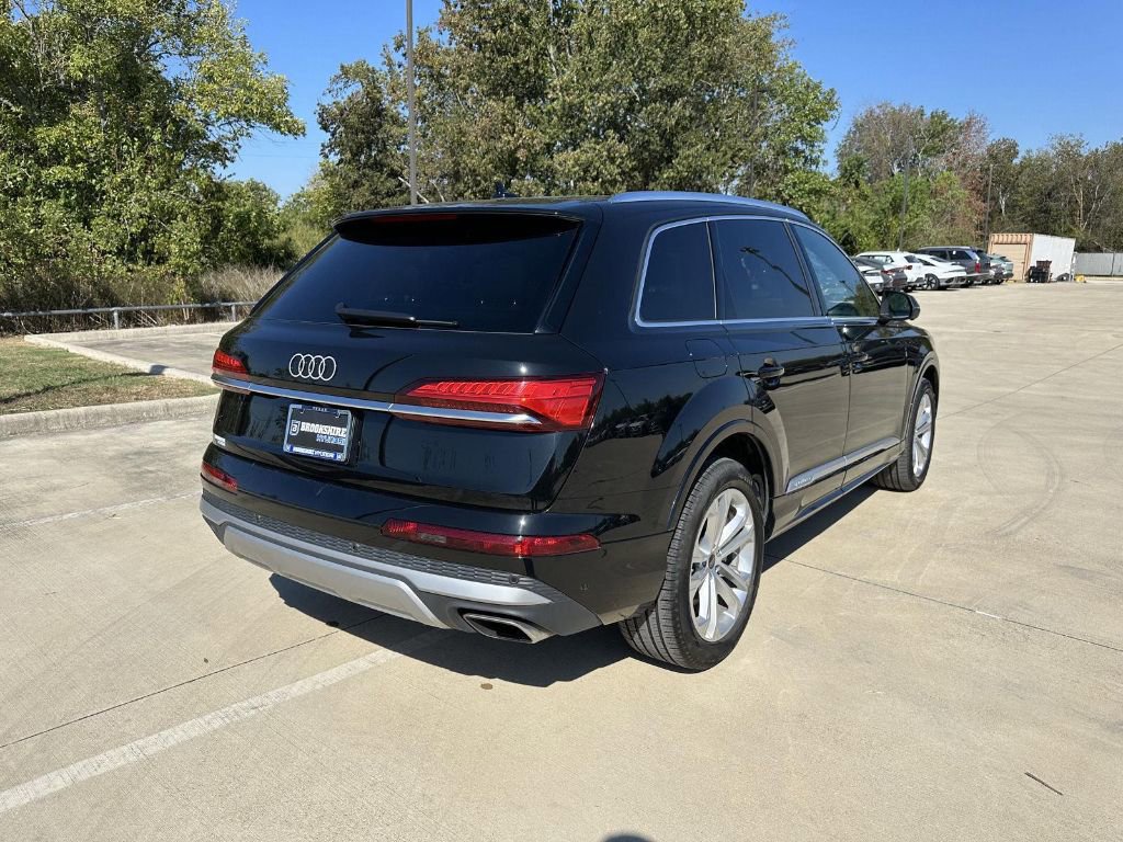 Used 2025 Audi Q7 Premium Plus image 5