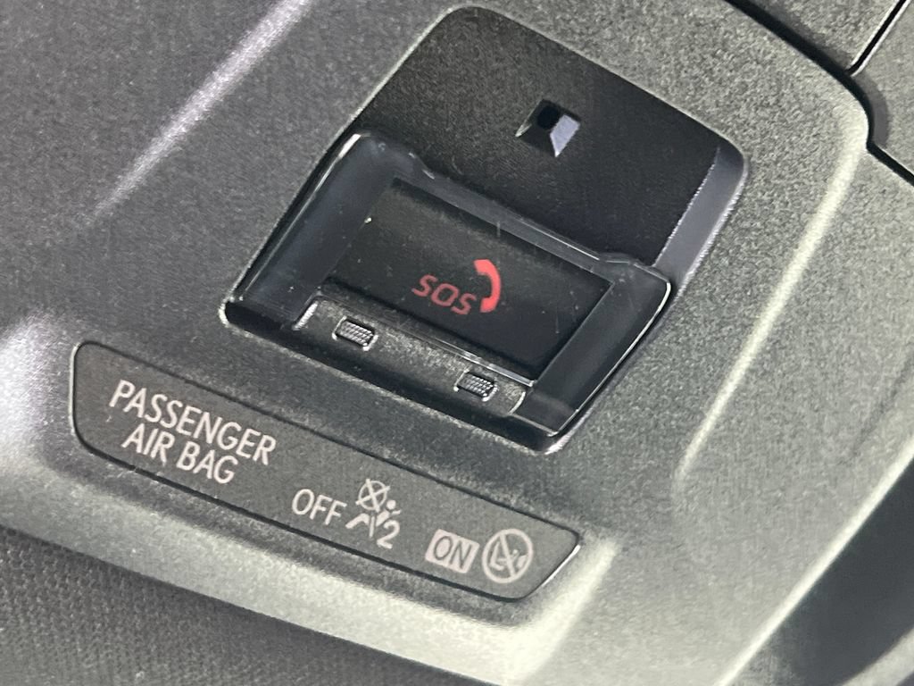 New 2026 Subaru Solterra AWD/4WD image 34