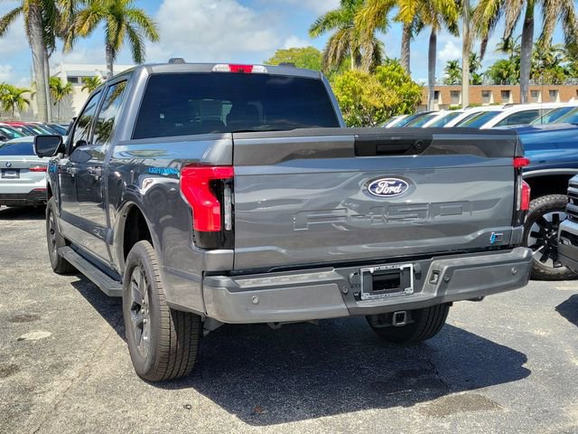 Used 2025 Ford F150 Lightning Flash AWD/4WD image 3