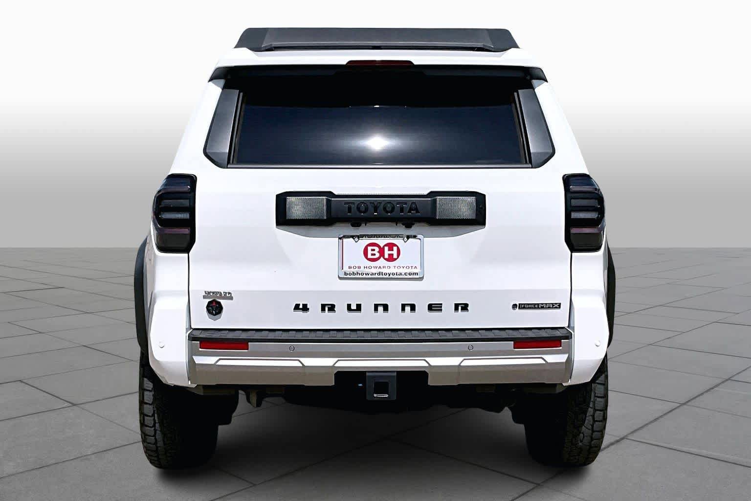 Used 2025 Toyota 4Runner Trailhunter AWD/4WD image 5