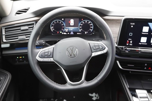 Used 2024 Volkswagen Atlas SEL image 22
