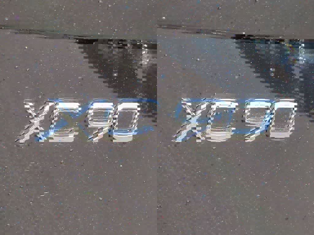 Used 2026 Volvo XC90 B6 Plus w/ Protection Package Premier image 11