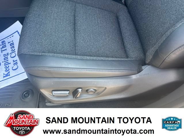 Used 2023 Toyota Crown AWD/4WD image 14