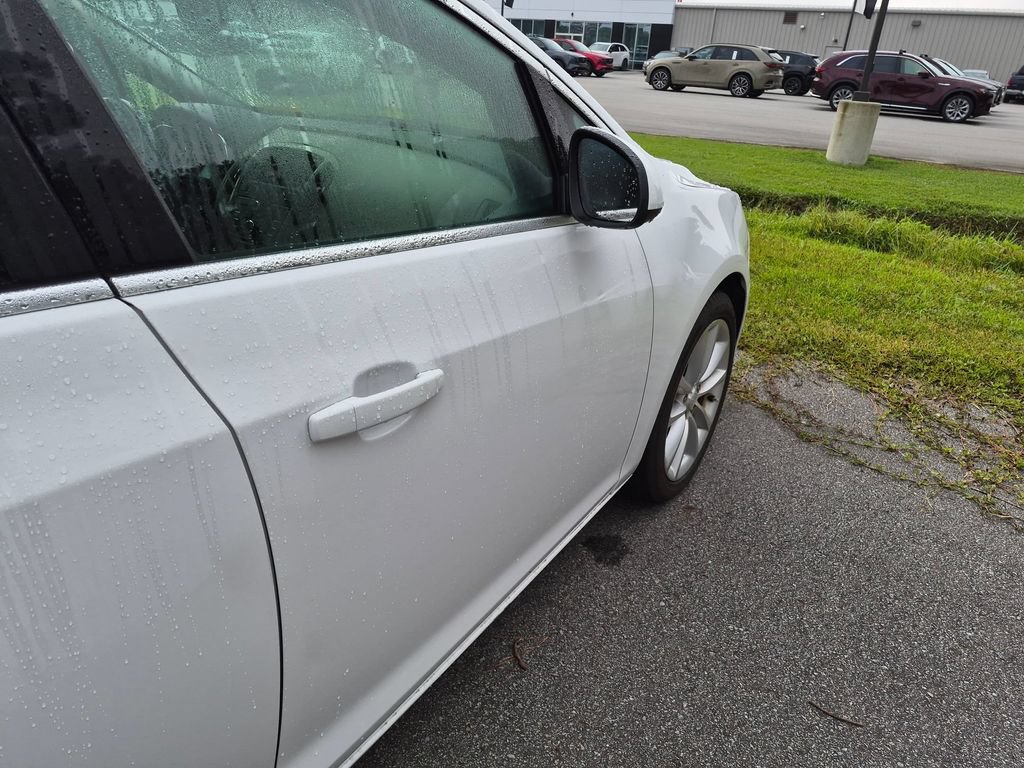Used 2015 Buick Verano Convenience FWD image 11