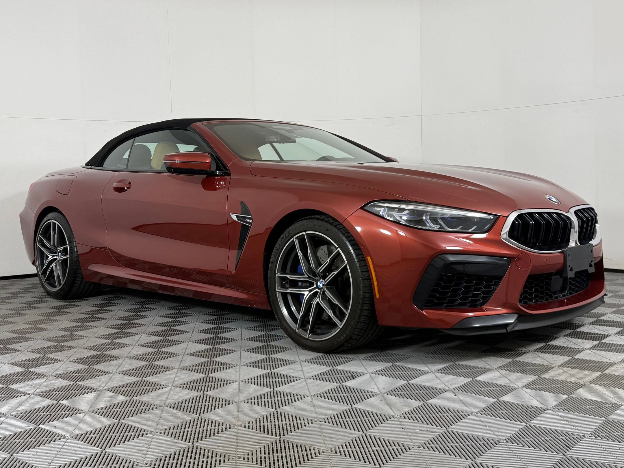 Used 2020 BMW M8 Convertible w/ M Driver's Package image 7