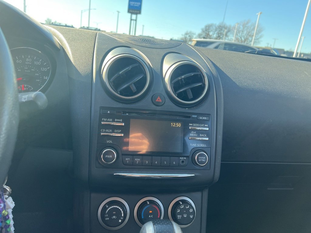 Used 2014 Nissan Rogue S w/ Convenience Package image 18