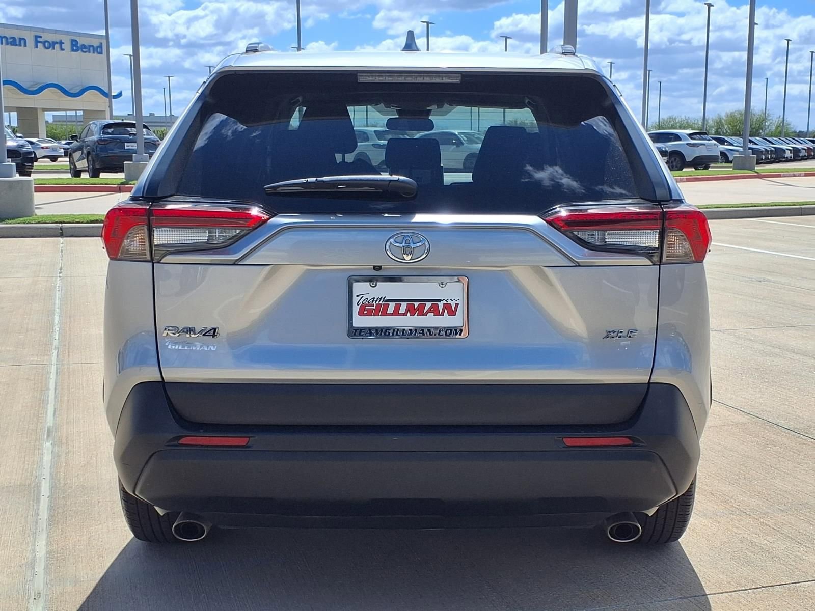 Used 2023 Toyota RAV4 XLE w/ Convenience Package image 6