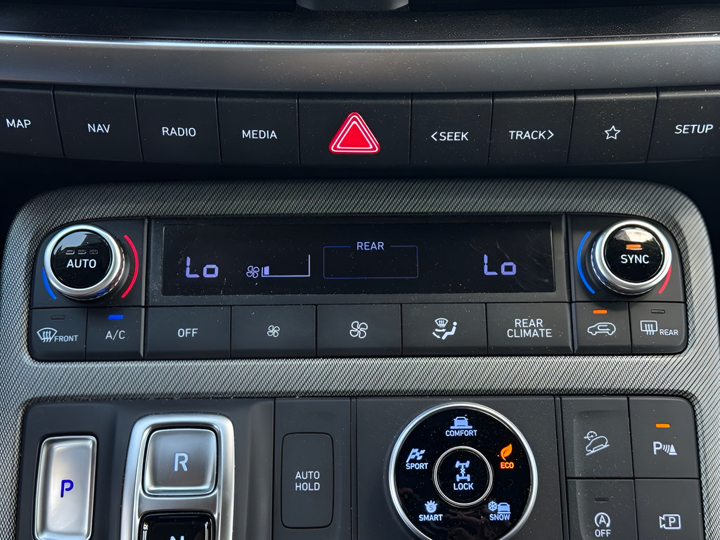 Used 2024 Hyundai Palisade SEL w/ Premium Package AWD/4WD image 31