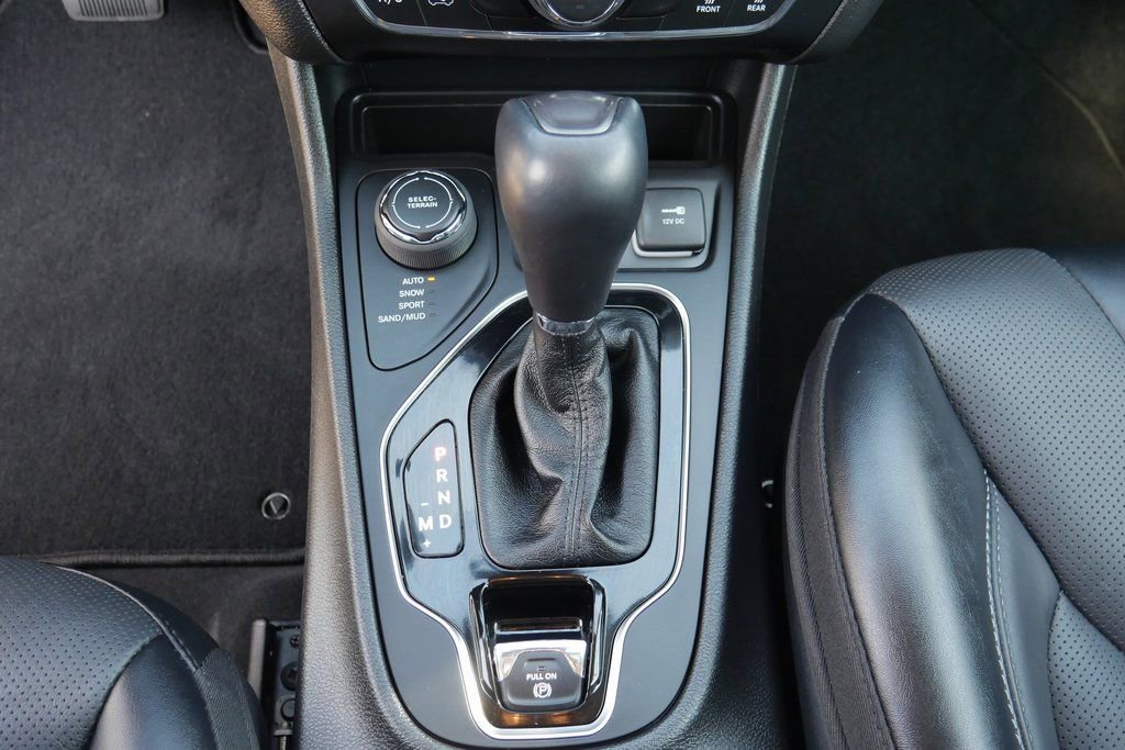 Used 2022 Jeep Cherokee Limited image 21