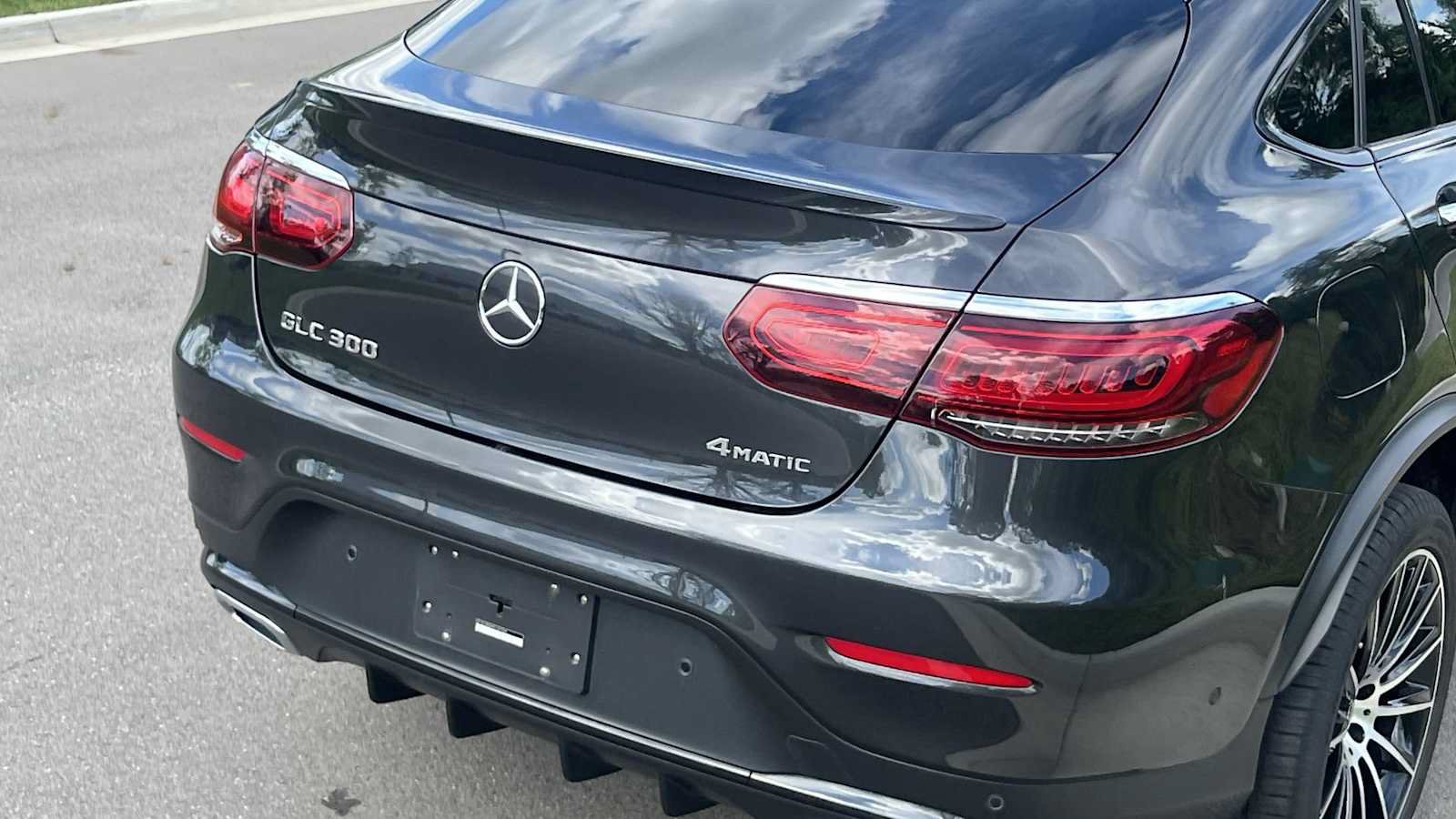 Certified 2023 Mercedes-Benz GLC 300 4MATIC Coupe image 21