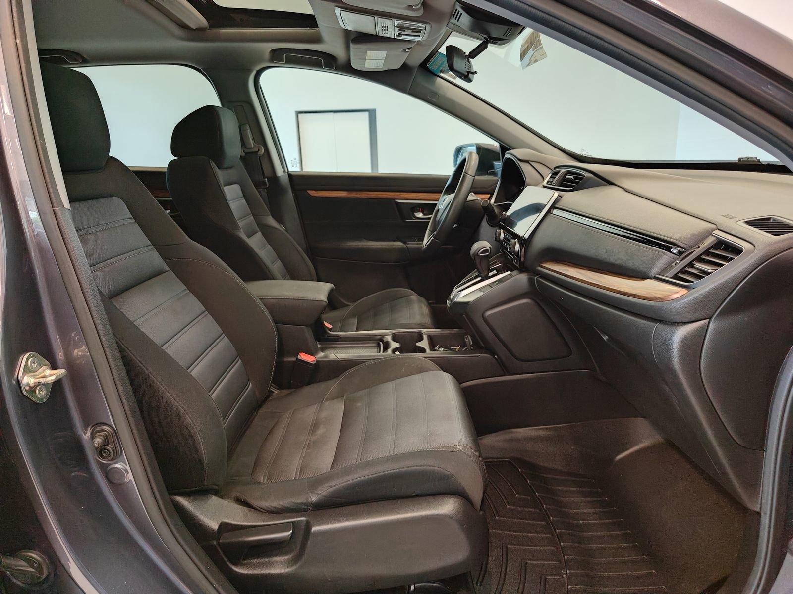 Used 2019 Honda CR-V EX image 17