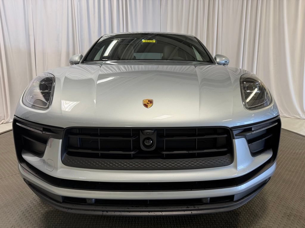Certified 2026 Porsche Macan AWD/4WD image 34