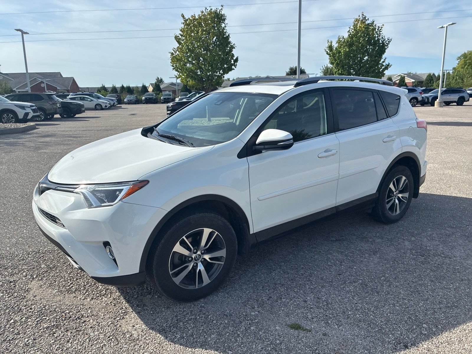 Used 2018 Toyota RAV4 XLE AWD/4WD image 20