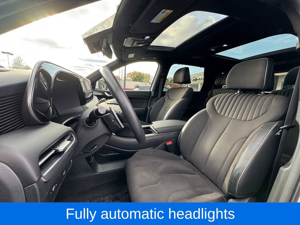Used 2025 Hyundai Palisade Calligraphy image 21