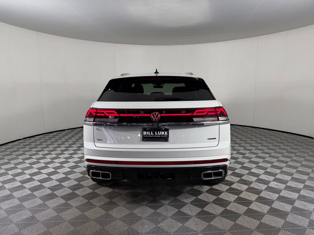 Used 2024 Volkswagen Atlas Cross Sport SEL R-Line AWD/4WD image 7