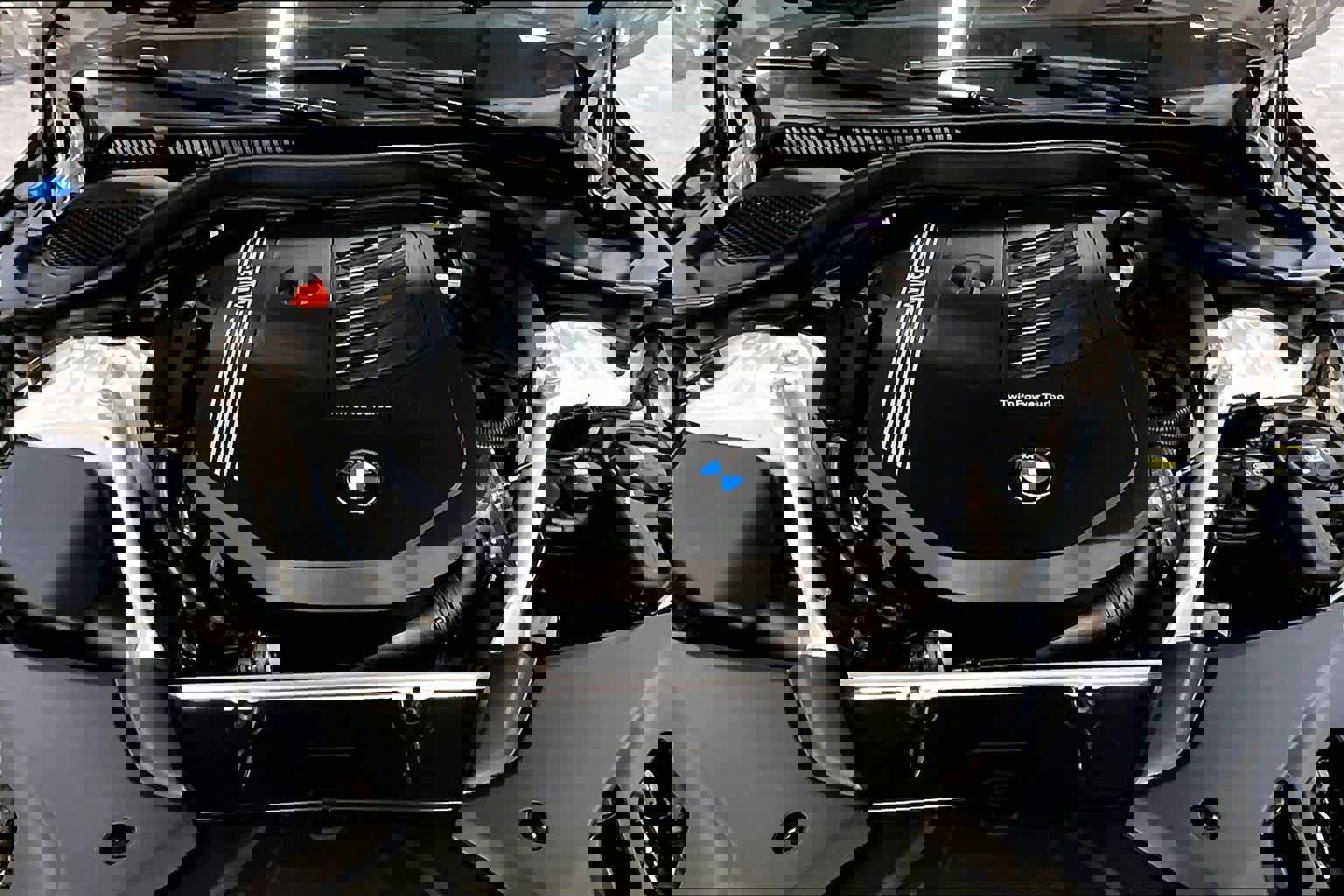 Used 2021 BMW 540i xDrive w/ Premium Package image 31